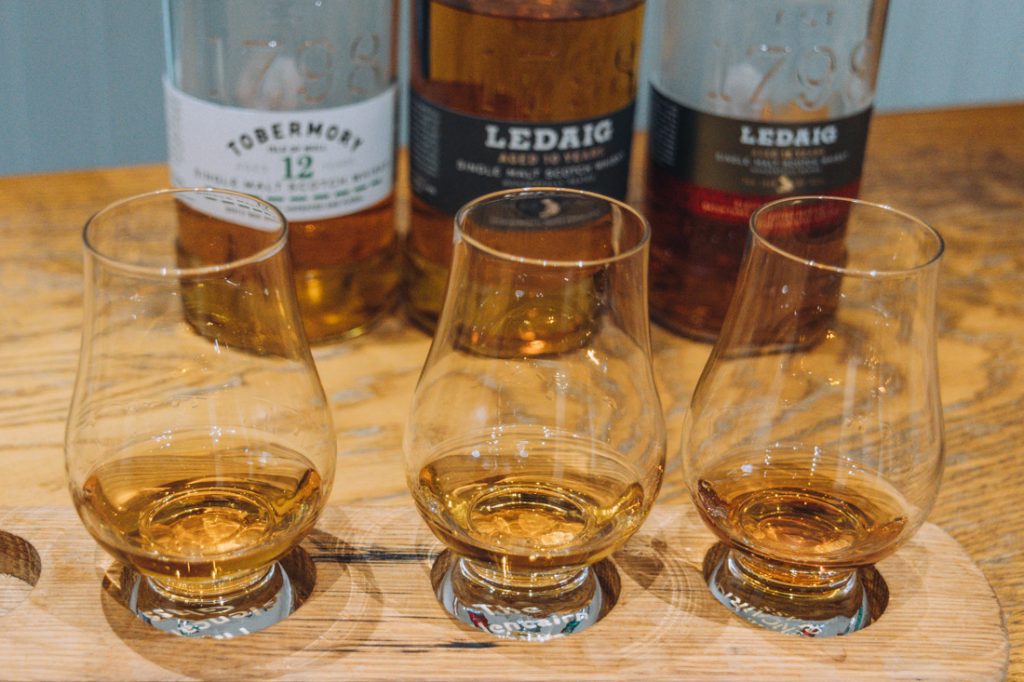 Whisky tasting at Tobermory Distillery